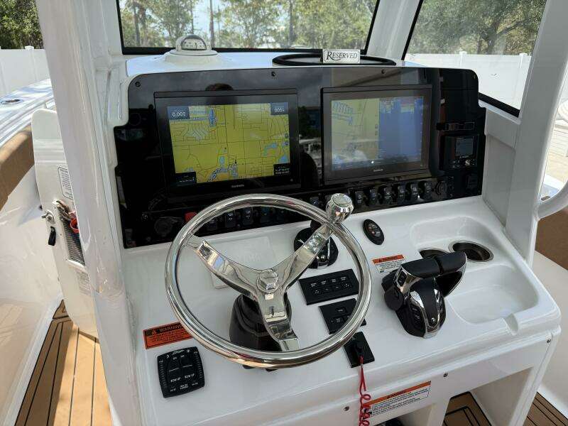26ft Sea Hunt Yacht For Sale