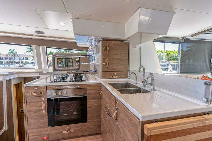 Dreamboat Annie    48ft Bali Yacht For Sale