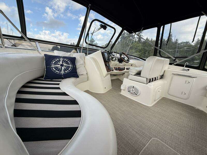 Diamonds Wild 41ft Meridian Yacht For Sale