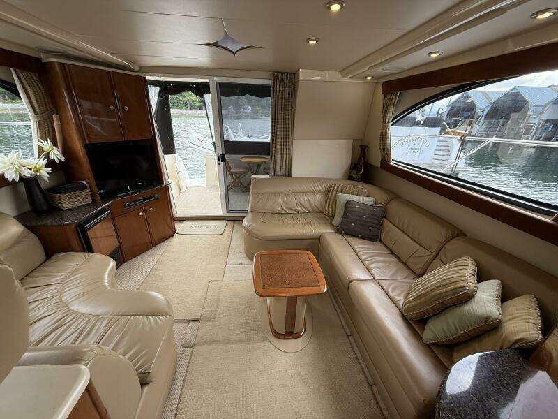 Diamonds Wild 41ft Meridian Yacht For Sale