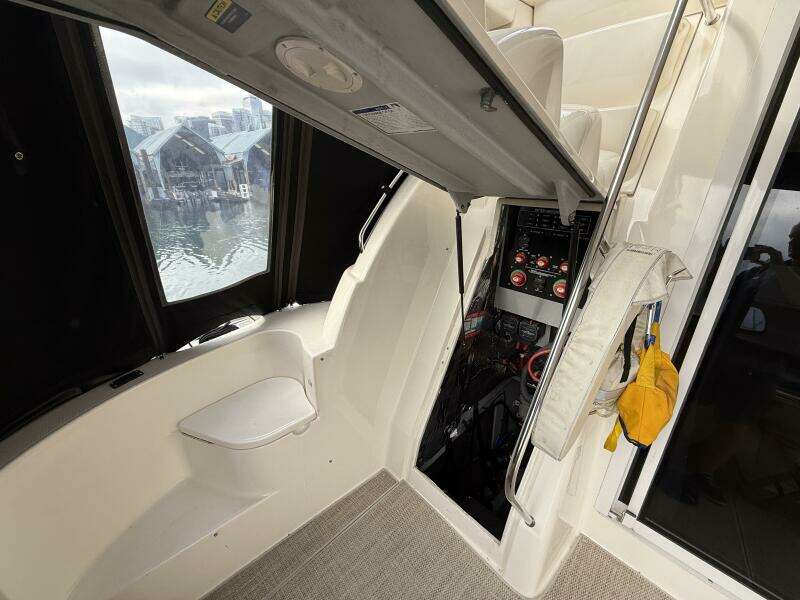 Diamonds Wild 41ft Meridian Yacht For Sale