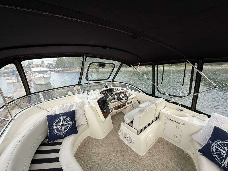 Diamonds Wild 41ft Meridian Yacht For Sale