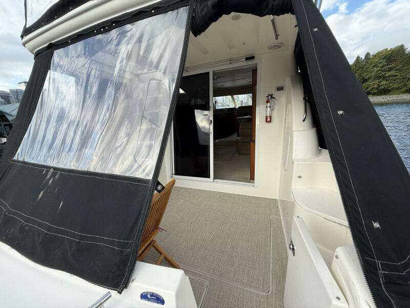 Diamonds Wild 41ft Meridian Yacht For Sale