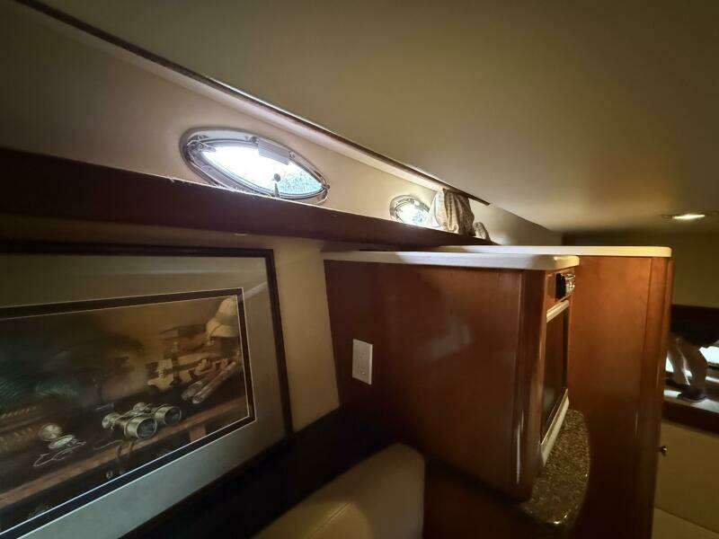 Diamonds Wild 41ft Meridian Yacht For Sale