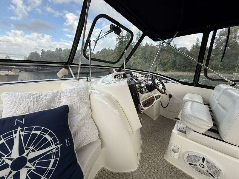 Diamonds Wild 41ft Meridian Yacht For Sale
