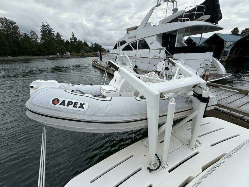 Diamonds Wild 41ft Meridian Yacht For Sale