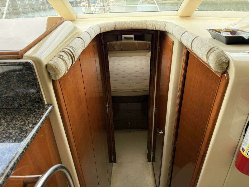 Diamonds Wild 41ft Meridian Yacht For Sale