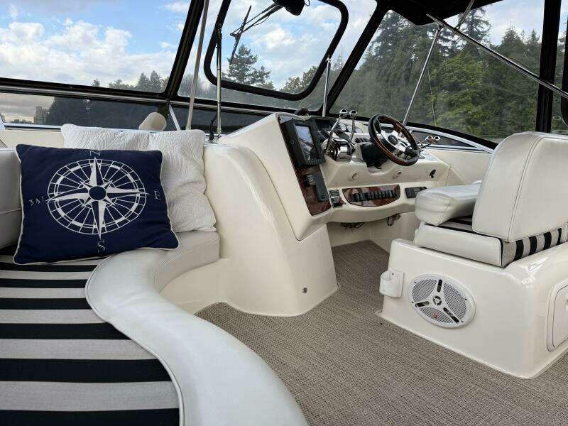 Diamonds Wild 41ft Meridian Yacht For Sale