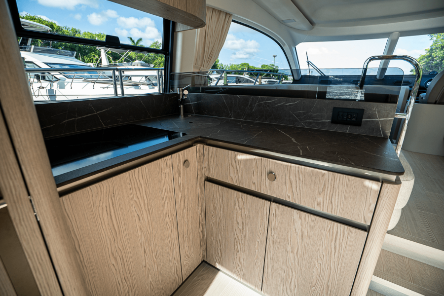 53ft Azimut Yacht For Sale