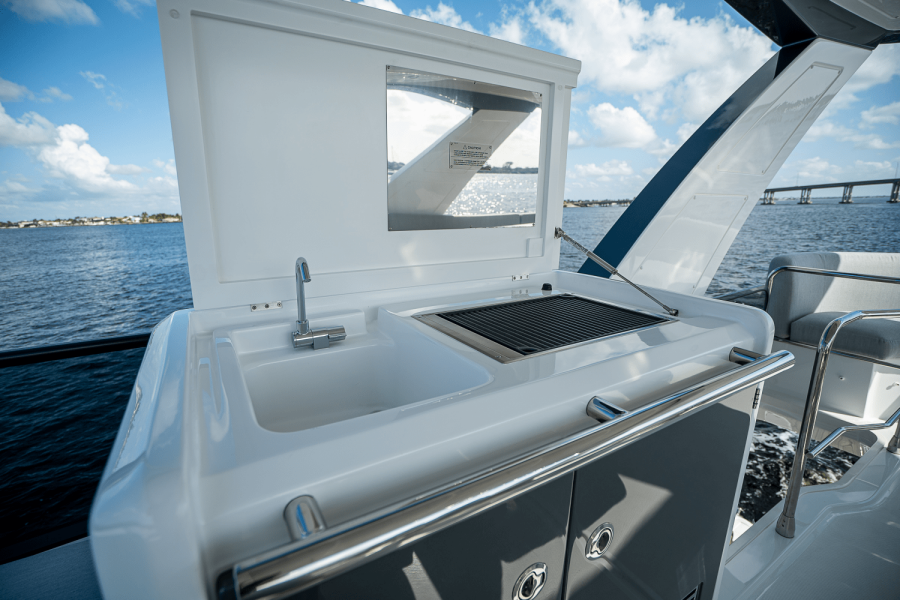 53ft Azimut Yacht For Sale