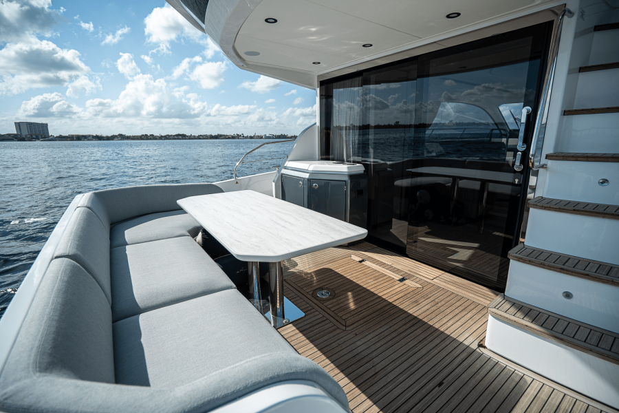 53ft Azimut Yacht For Sale
