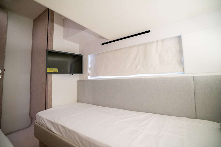 53ft Azimut Yacht For Sale