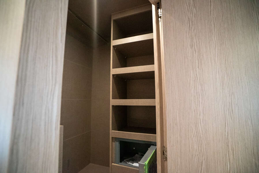 53ft Azimut Yacht For Sale