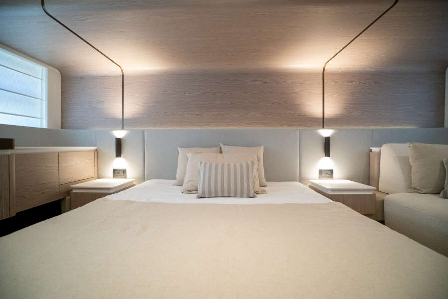 53ft Azimut Yacht For Sale