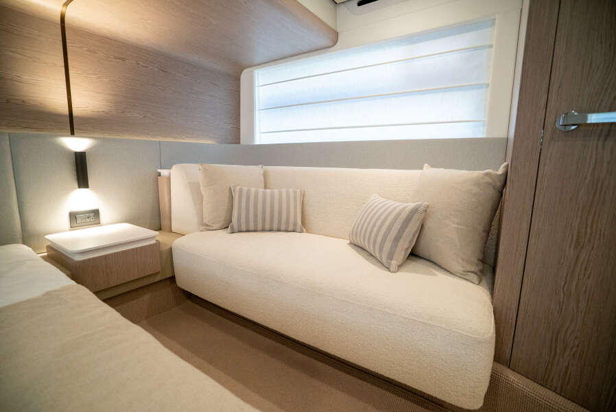 53ft Azimut Yacht For Sale