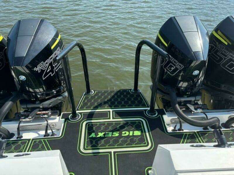 Big Sexy 42ft Prowler Yacht For Sale