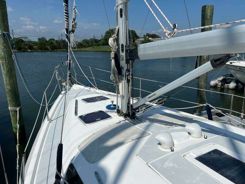 Pursuit 38ft Hunter Yacht For Sale