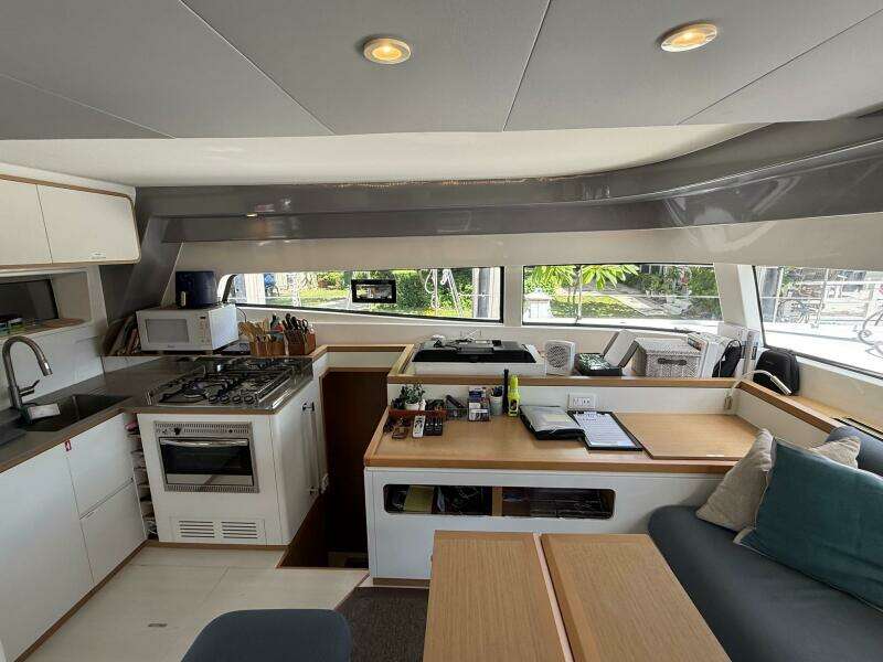 Wine Down 50ft Excess Yacht For Sale