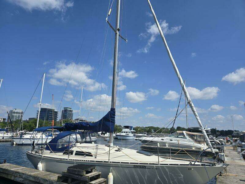 34ft C amp C Yacht For Sale