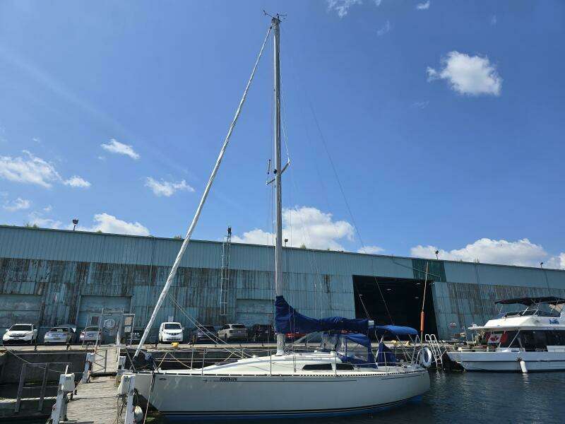 34ft C amp C Yacht For Sale