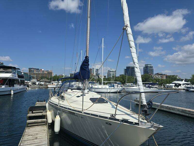 34ft C amp C Yacht For Sale