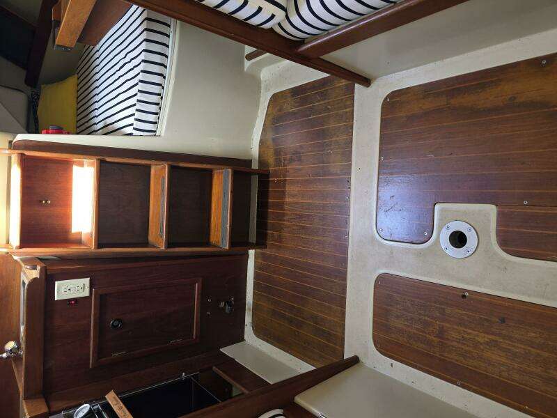 34ft C amp C Yacht For Sale