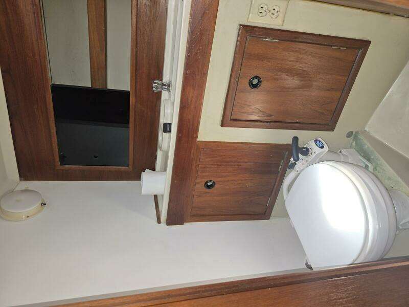 34ft C amp C Yacht For Sale