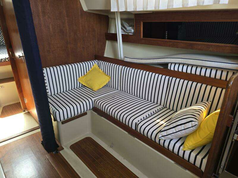 34ft C amp C Yacht For Sale