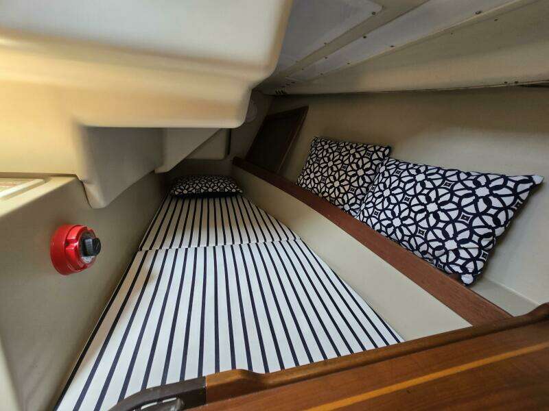 34ft C amp C Yacht For Sale