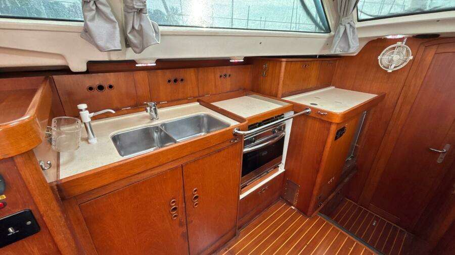 Windancer 41ft Wauquiez Yacht For Sale