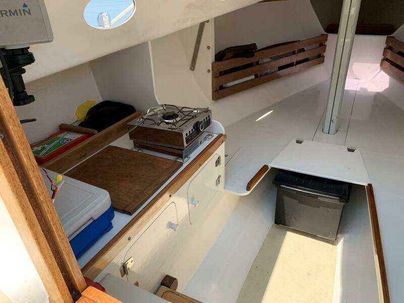 SPIRIT 24ft Bridges Point Yacht For Sale