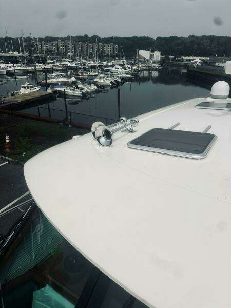 Stars  amp  Stripes 43ft Sabre Yacht For Sale