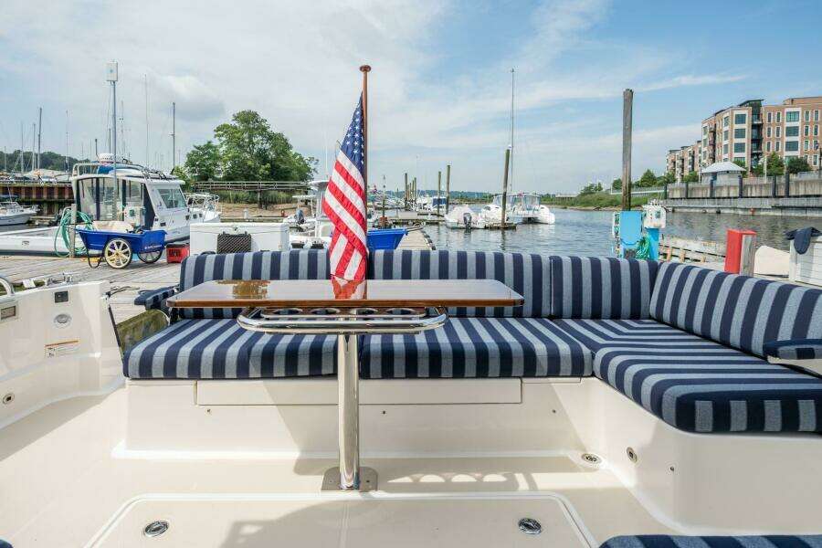 Stars  amp  Stripes 43ft Sabre Yacht For Sale