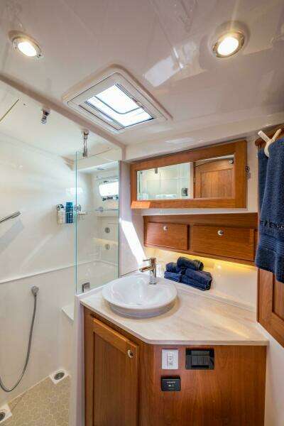 Stars  amp  Stripes 43ft Sabre Yacht For Sale