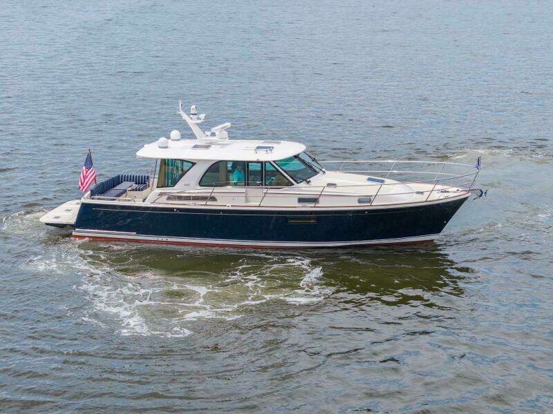 Stars  amp  Stripes 43ft Sabre Yacht For Sale