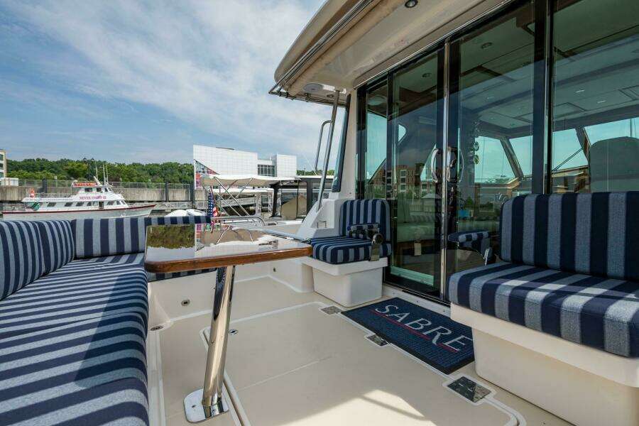 Stars  amp  Stripes 43ft Sabre Yacht For Sale