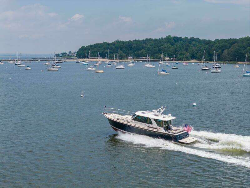 Stars  amp  Stripes 43ft Sabre Yacht For Sale
