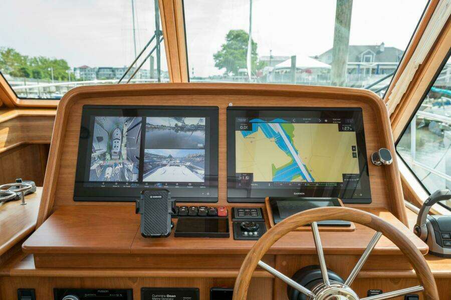 Stars  amp  Stripes 43ft Sabre Yacht For Sale