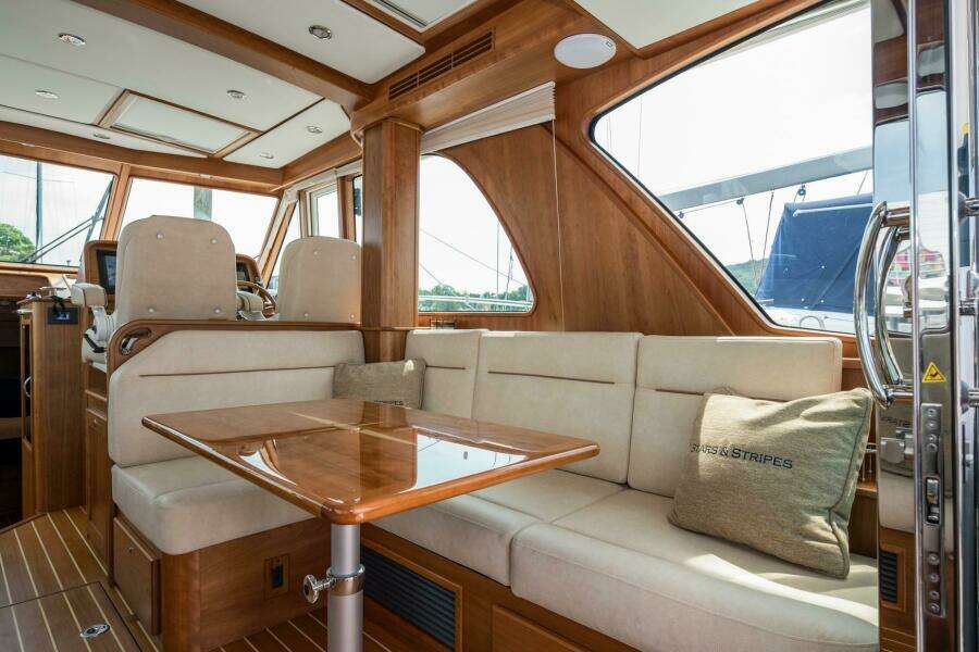 Stars  amp  Stripes 43ft Sabre Yacht For Sale