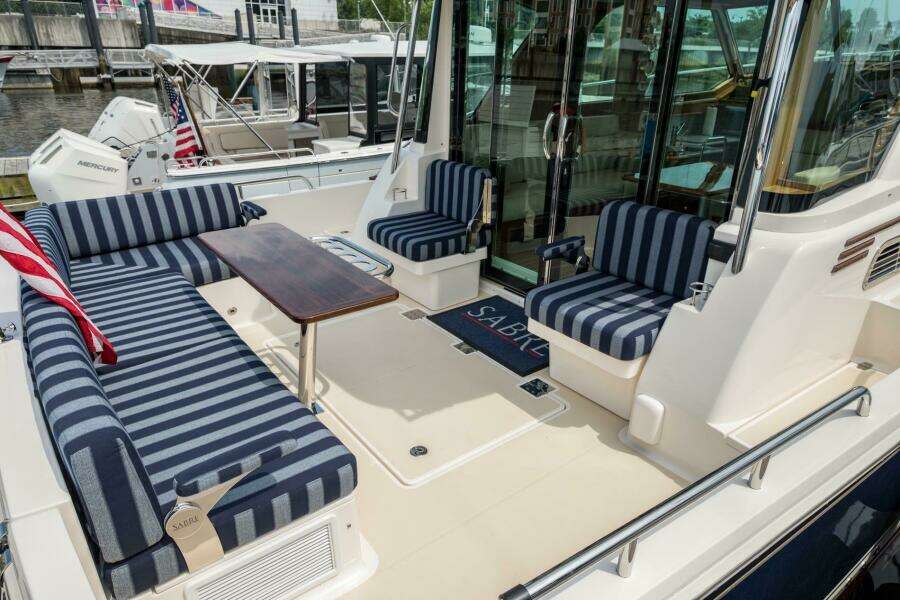 Stars  amp  Stripes 43ft Sabre Yacht For Sale