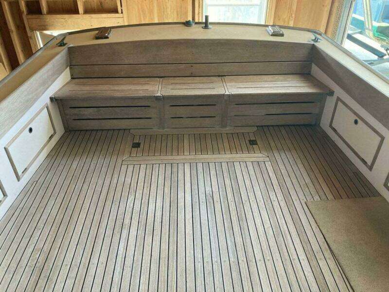 36ft Jarvis Newman Yacht For Sale