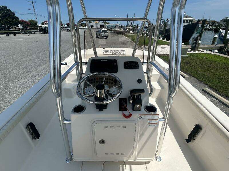 19ft Carolina Skiff Yacht For Sale