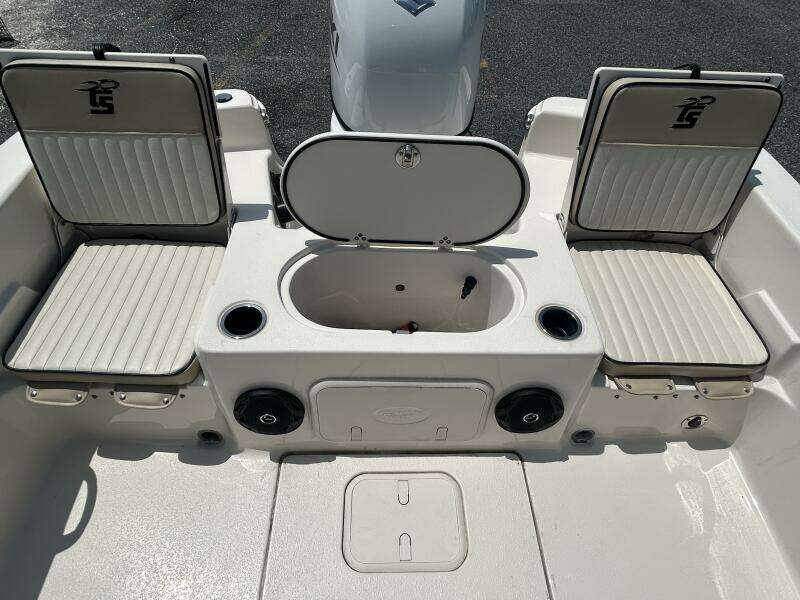 19ft Carolina Skiff Yacht For Sale