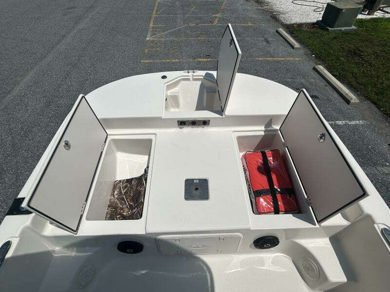 19ft Carolina Skiff Yacht For Sale