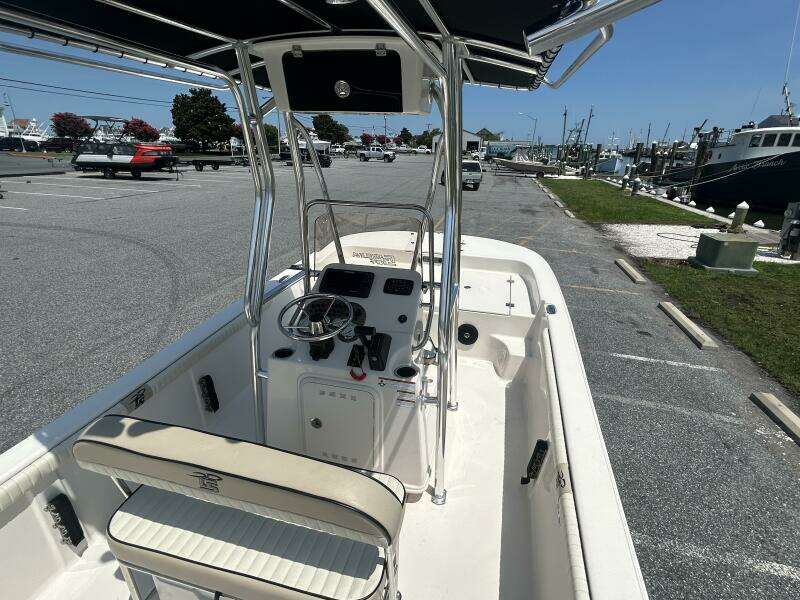 19ft Carolina Skiff Yacht For Sale