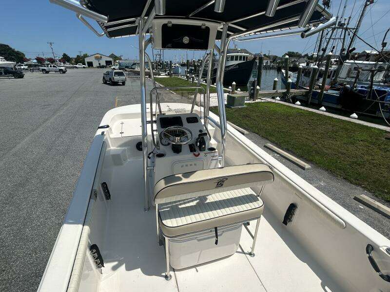 19ft Carolina Skiff Yacht For Sale