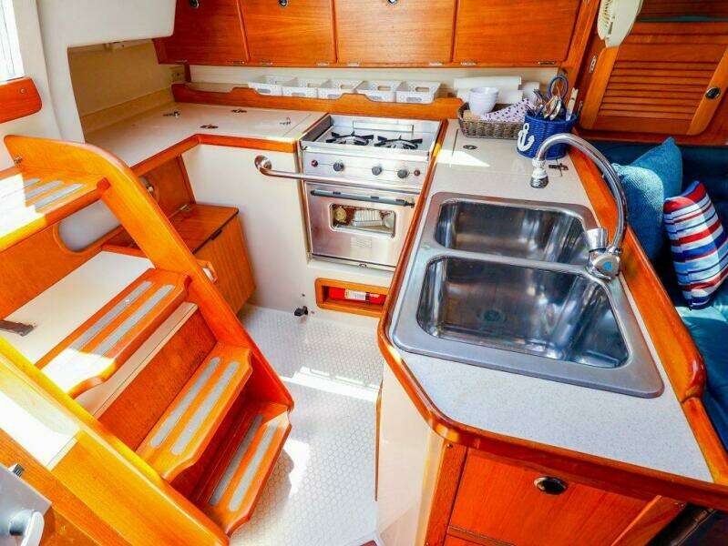 36ft Catalina Yacht For Sale