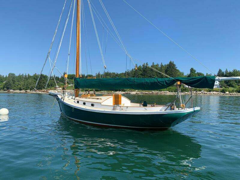 31ft Jarvis Newman Yacht For Sale