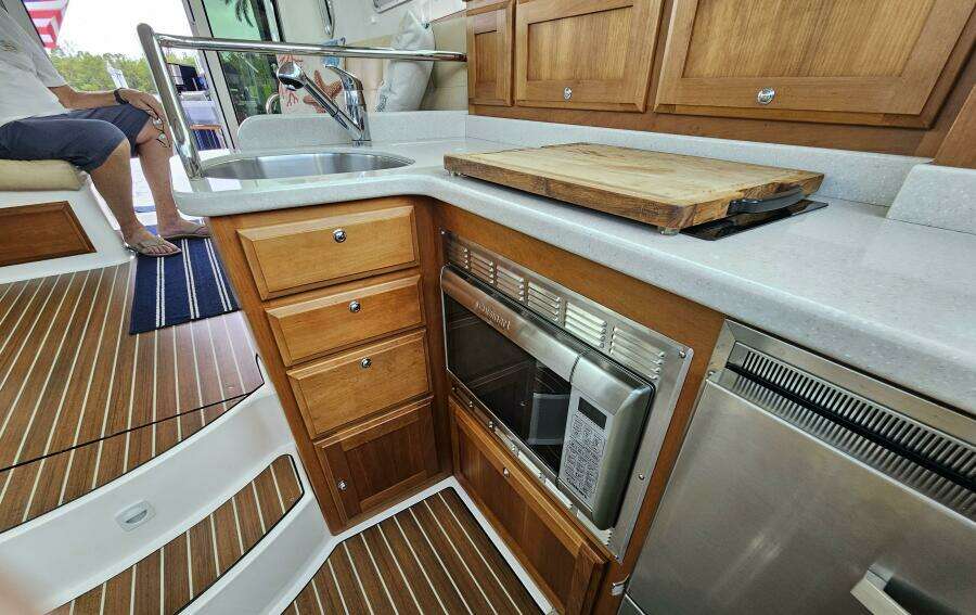 Liberty Call 38ft Back Cove Yacht For Sale