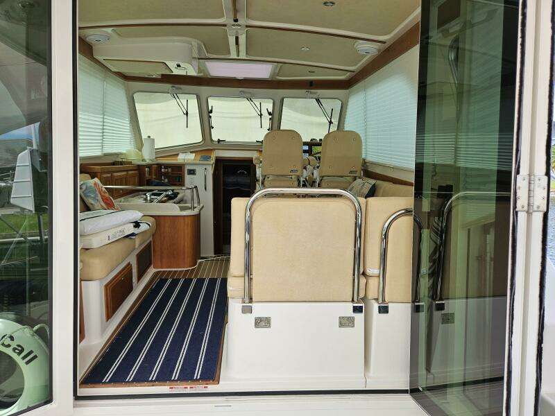 Liberty Call 38ft Back Cove Yacht For Sale
